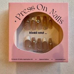 Kiokii Press On Nails with Rhinestones Small